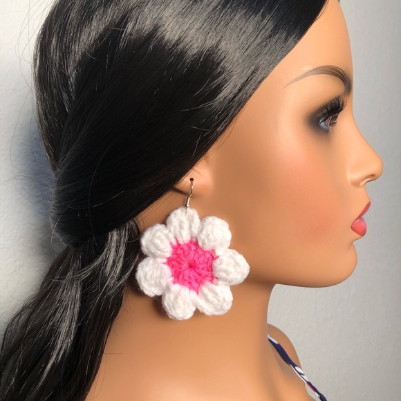 Handmade Crochet White & Hot Pink Daisy Earrings - Picture 6 of 11